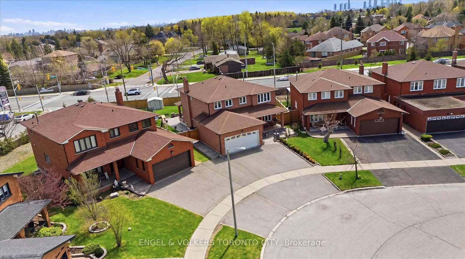 90, Gardner, Maple, Vaughan