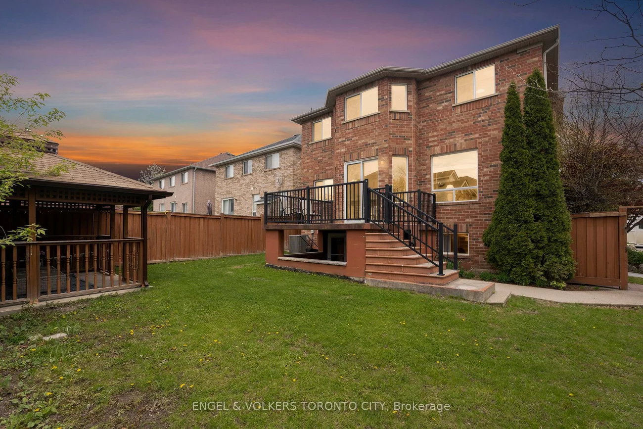 342, Sunset, Sonoma Heights, Vaughan