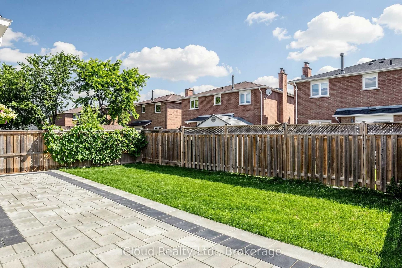 15, San Marko, East Woodbridge, Vaughan