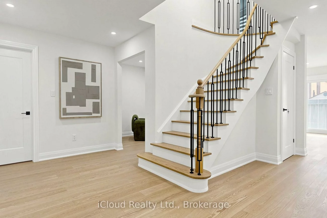 15, San Marko, East Woodbridge, Vaughan