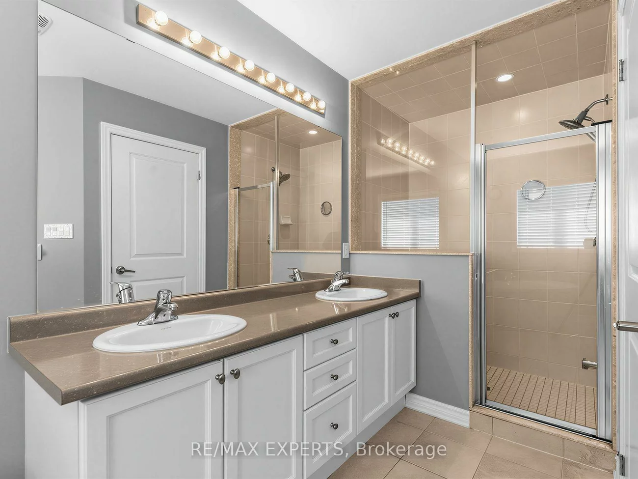 52, Vedette, Vellore Village, Vaughan