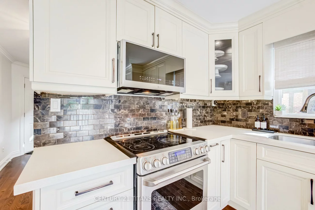 6, Blossom, West Woodbridge, Vaughan