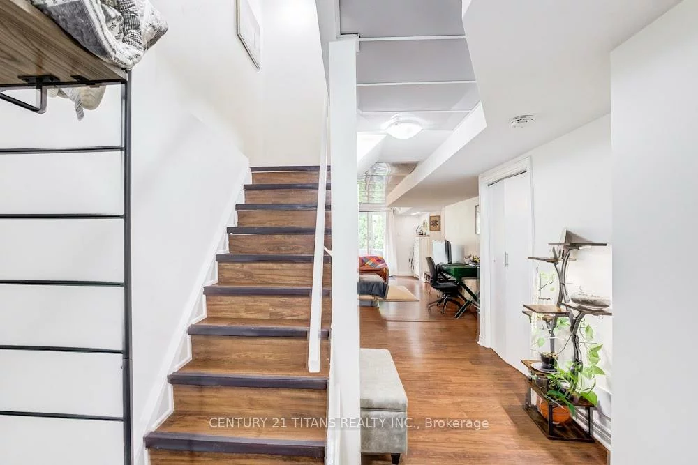 6, Blossom, West Woodbridge, Vaughan