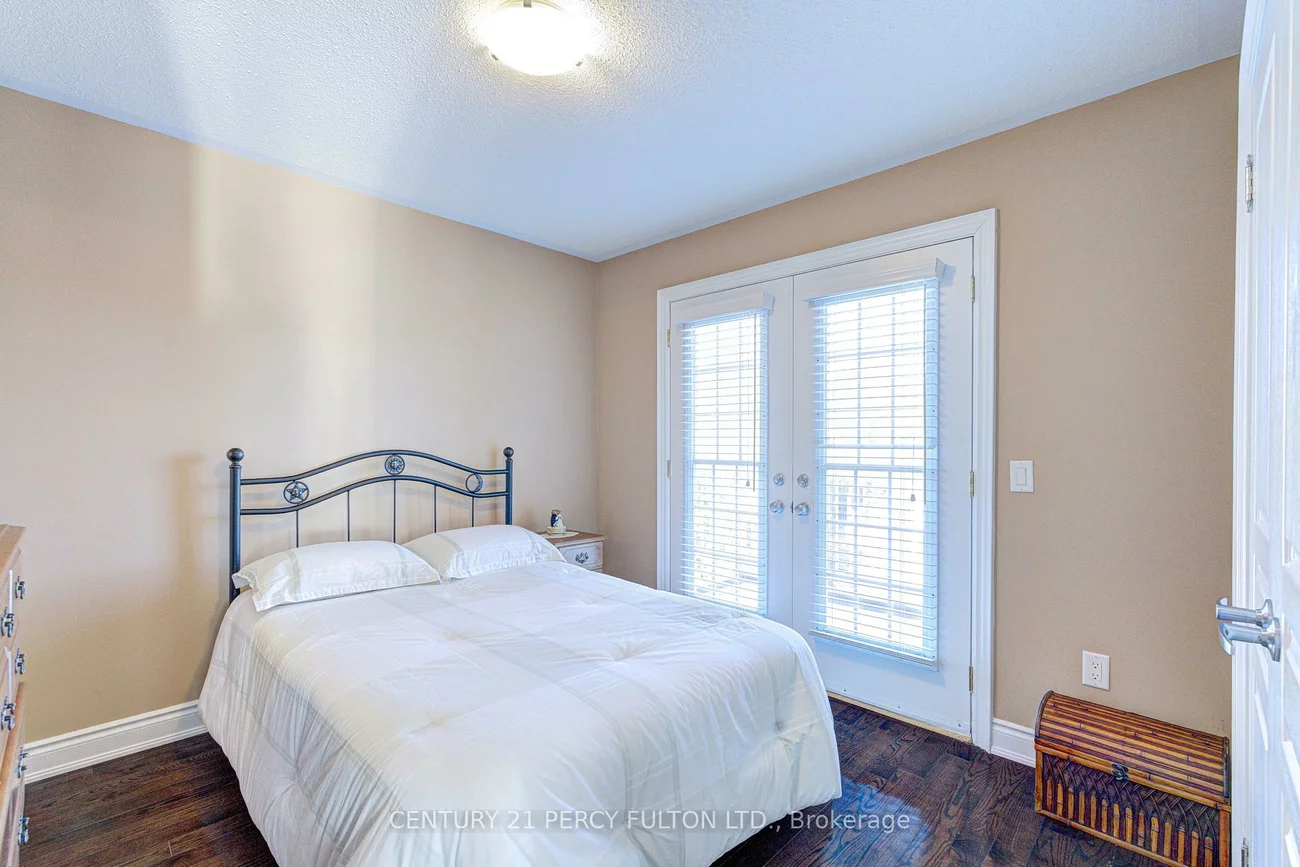 80, Saint James, Vellore Village, Vaughan