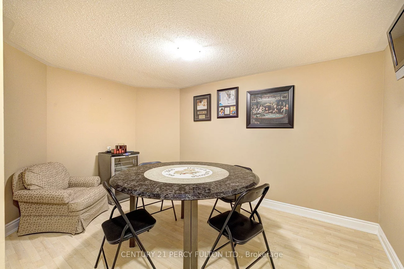 80, Saint James, Vellore Village, Vaughan