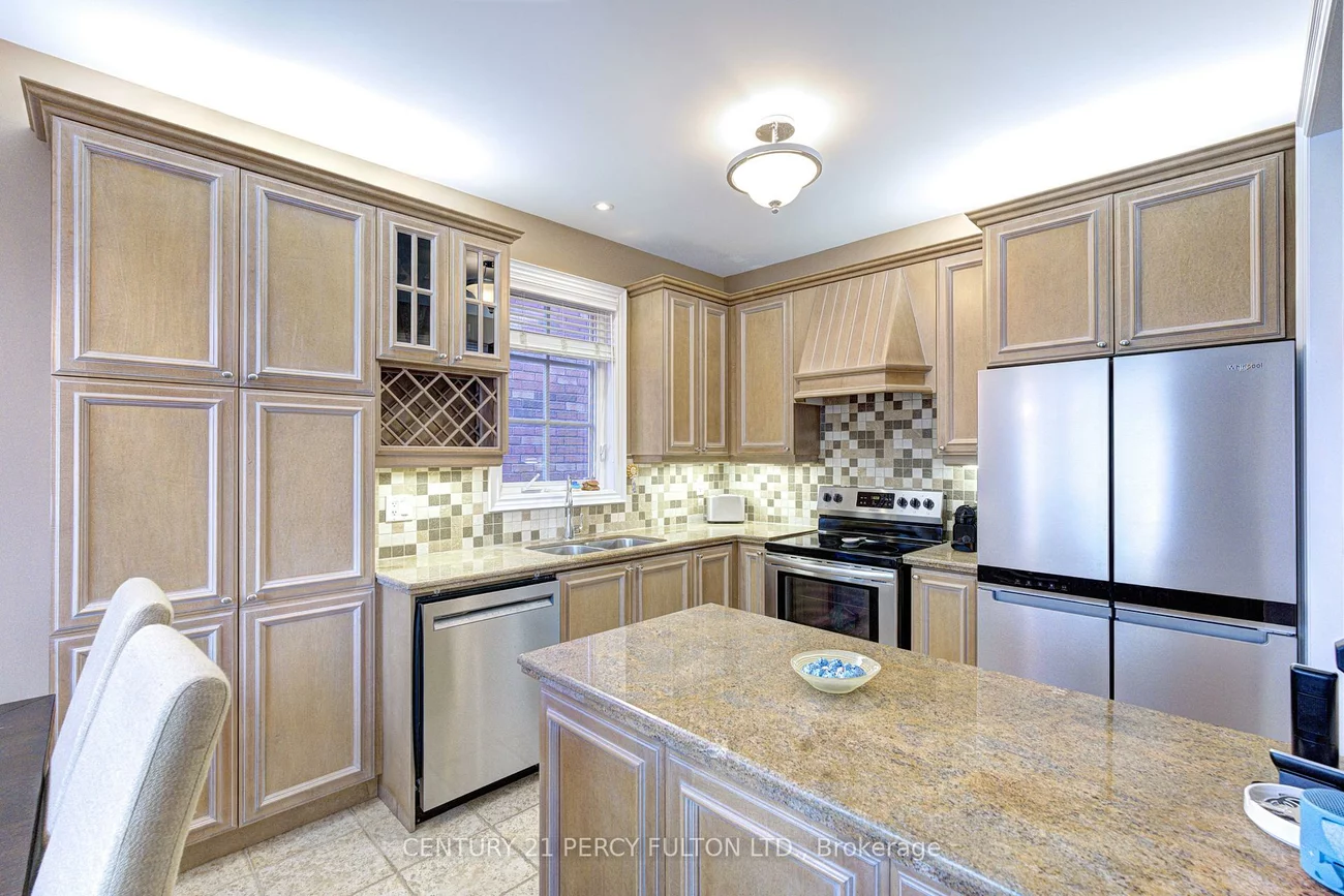 80, Saint James, Vellore Village, Vaughan