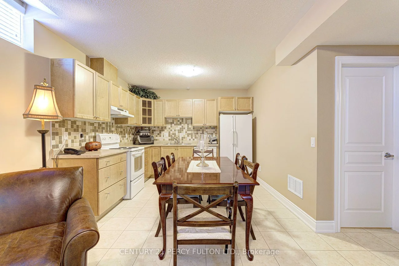 80, Saint James, Vellore Village, Vaughan