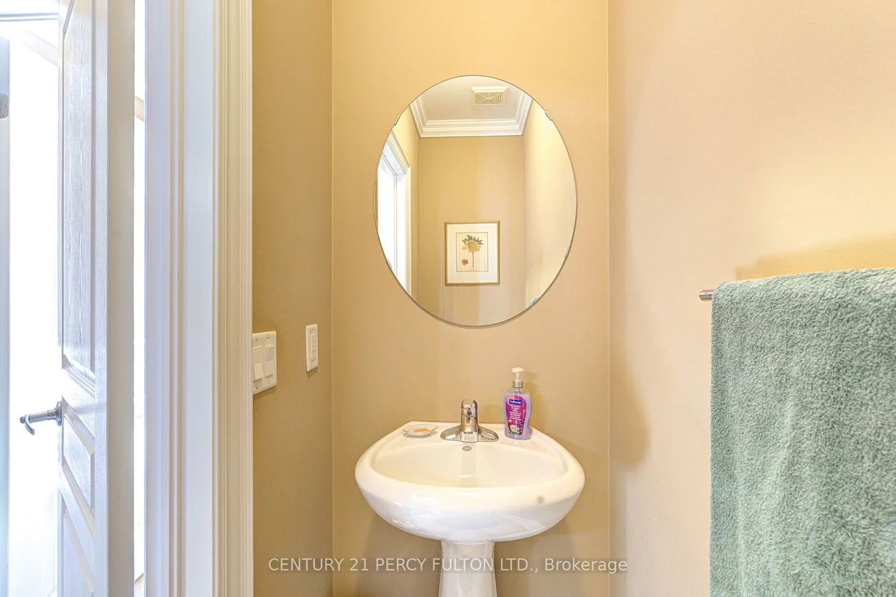 80, Saint James, Vellore Village, Vaughan