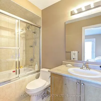 80, Saint James, Vellore Village, Vaughan