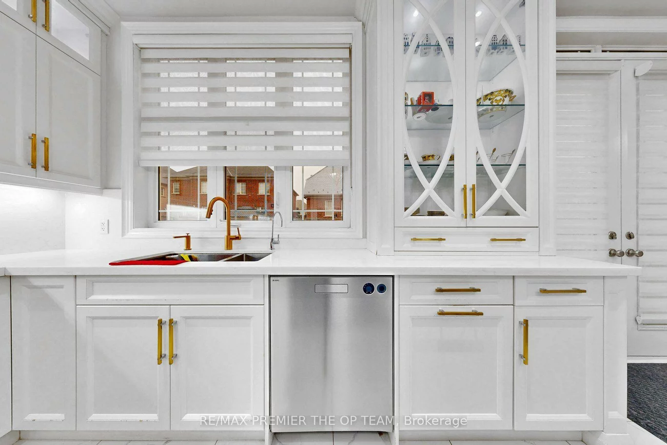60, Chesney, Kleinburg, Vaughan
