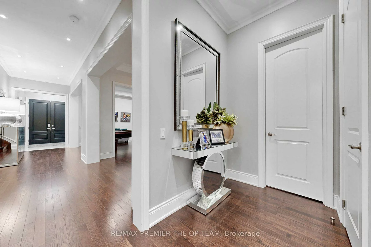 60, Chesney, Kleinburg, Vaughan
