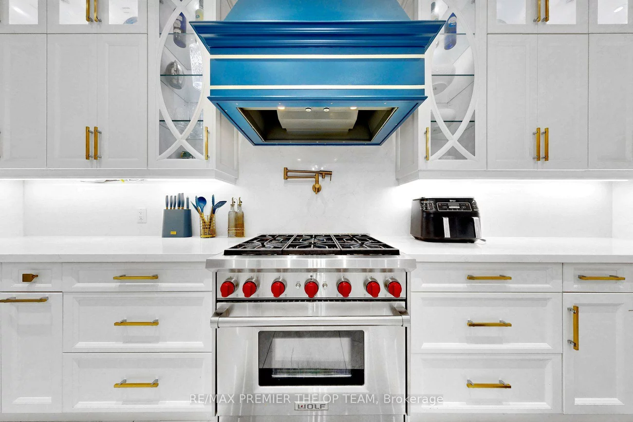 60, Chesney, Kleinburg, Vaughan
