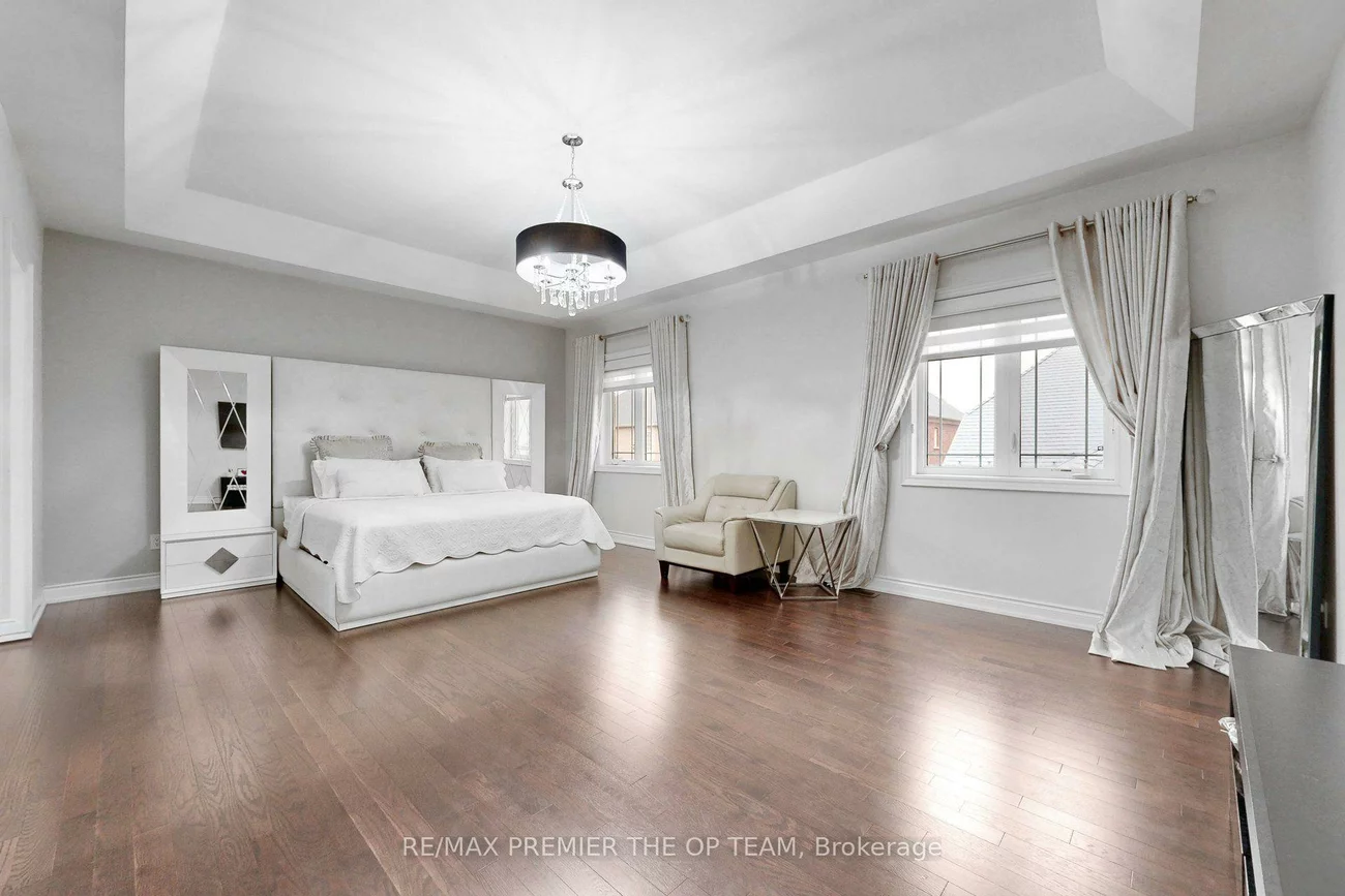 60, Chesney, Kleinburg, Vaughan