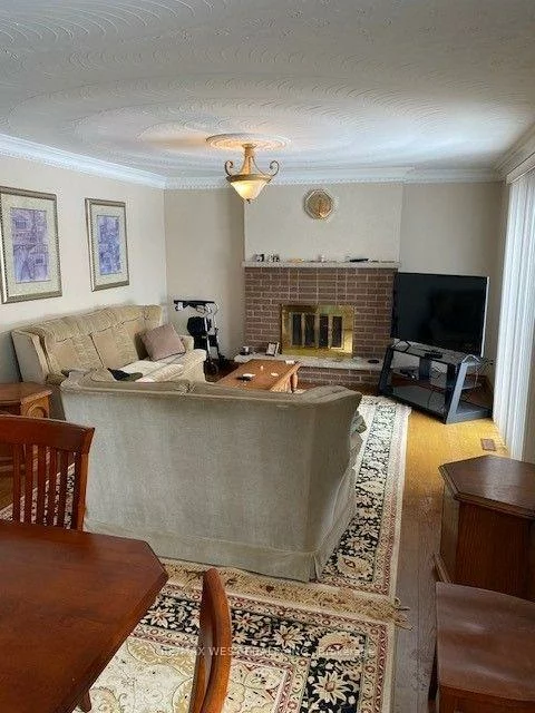 98, Jeanne, East Woodbridge, Vaughan