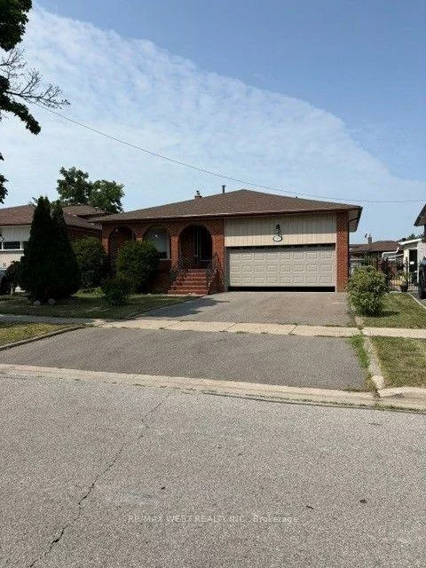 98, Jeanne, East Woodbridge, Vaughan