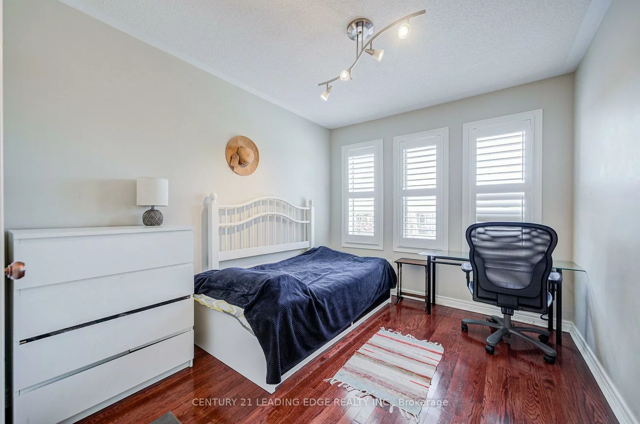 21, Treasure Hill, Maple, Vaughan