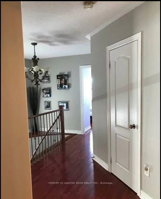 21, Treasure Hill, Maple, Vaughan