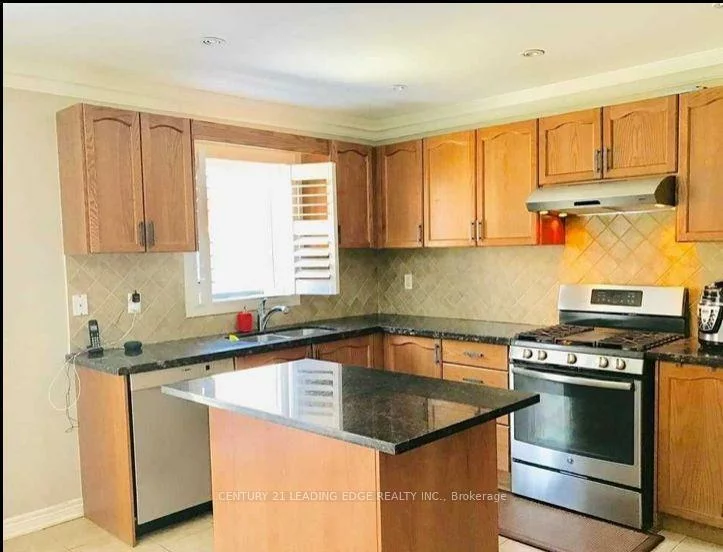 21, Treasure Hill, Maple, Vaughan