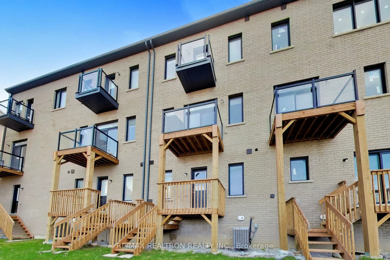 11, Inverary, Elder Mills, Vaughan