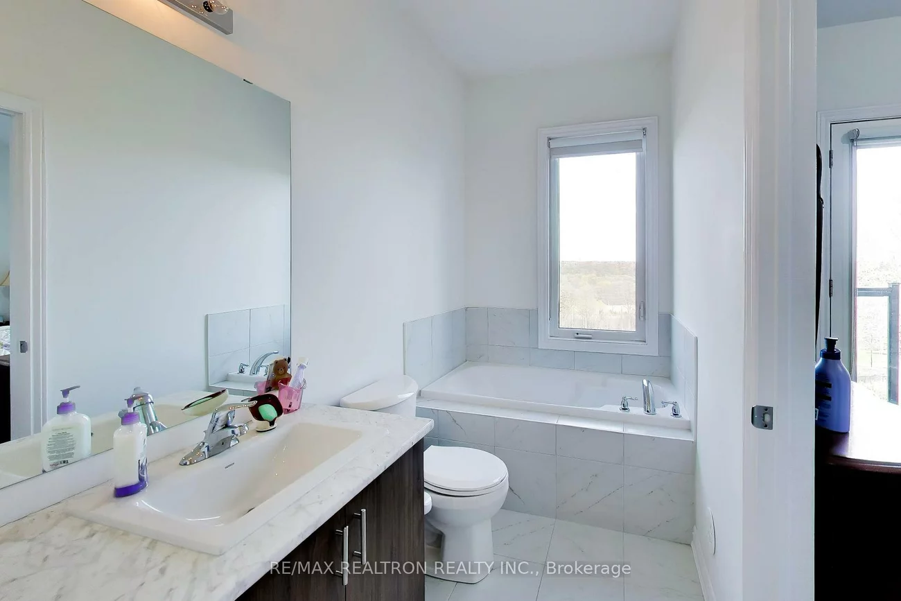 11, Inverary, Elder Mills, Vaughan