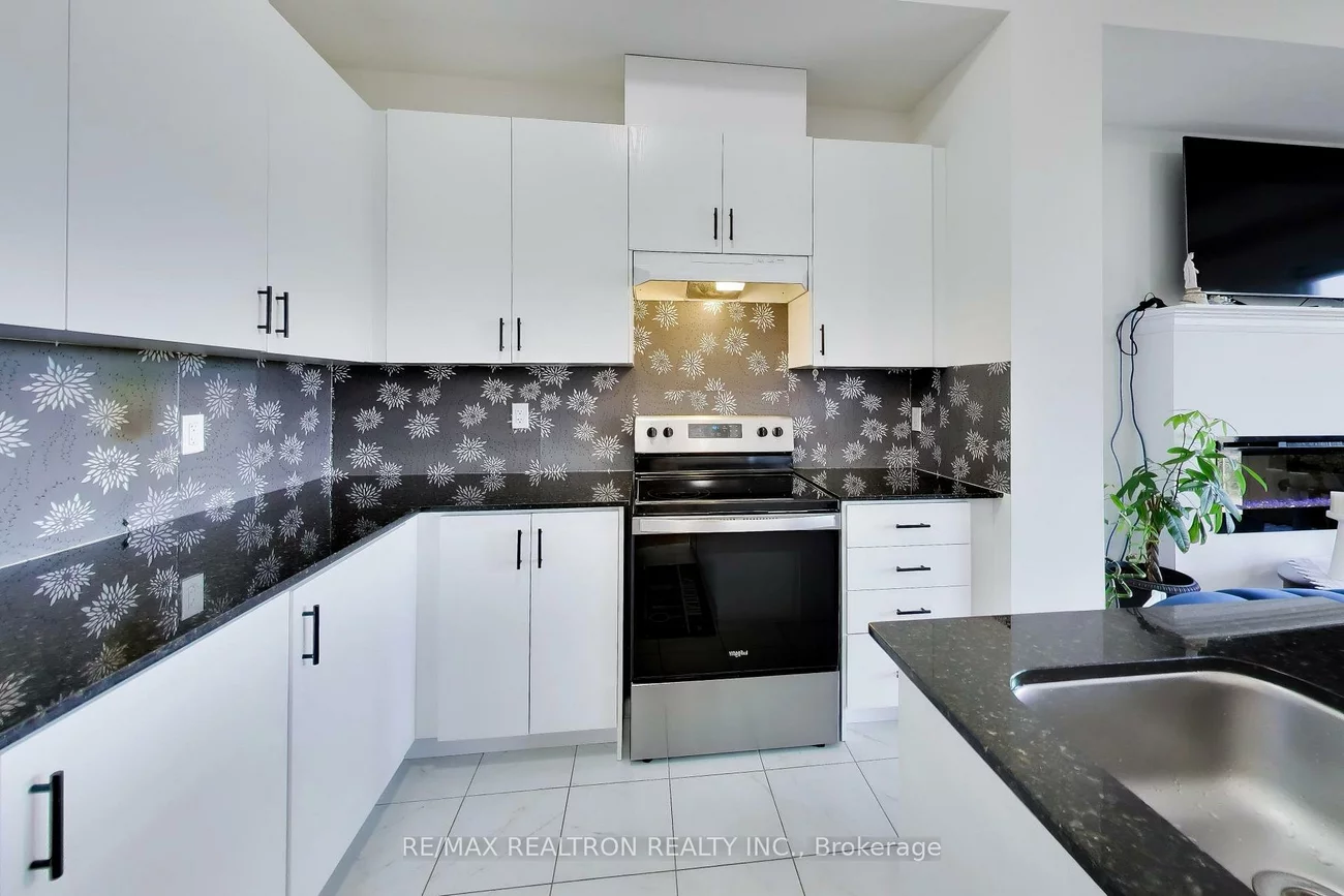 11, Inverary, Elder Mills, Vaughan