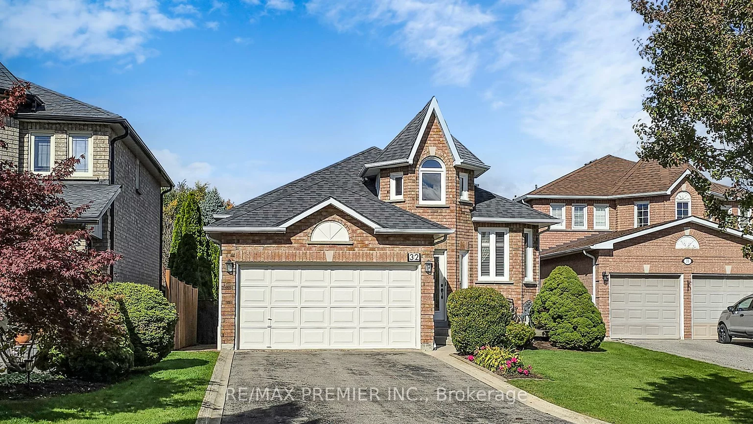 32, Veneto, Vaughan Grove, Vaughan