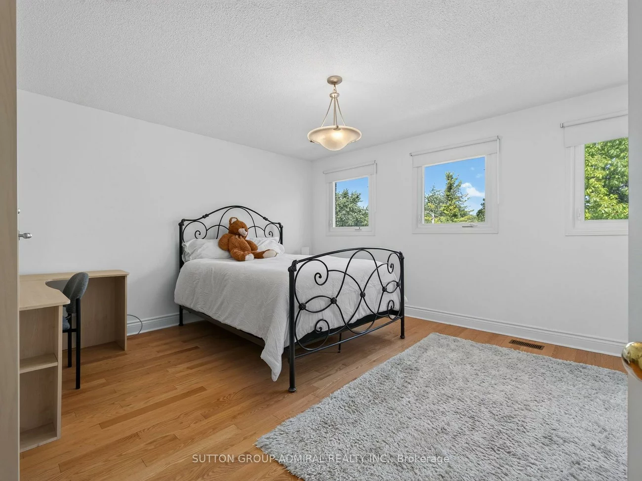 99, Dundurn, Uplands, Vaughan