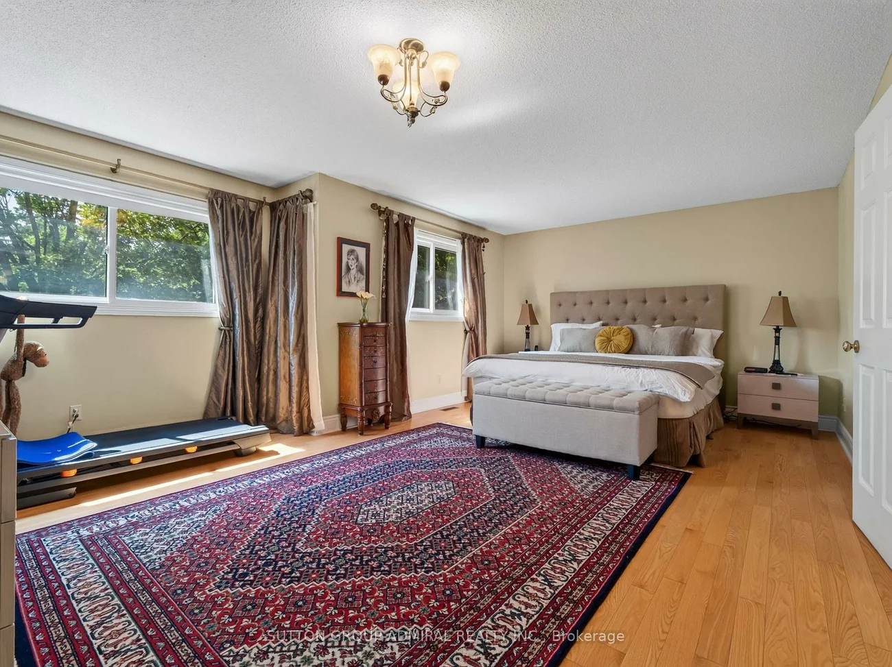 99, Dundurn, Uplands, Vaughan