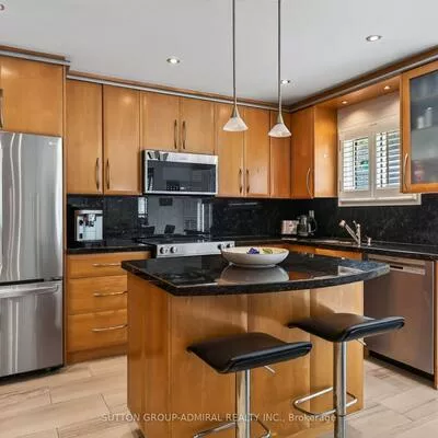 99, Dundurn, Uplands, Vaughan