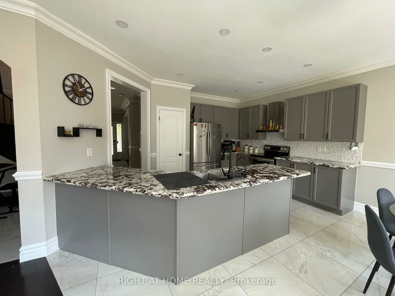 39, Scarlett, Vellore Village, Vaughan