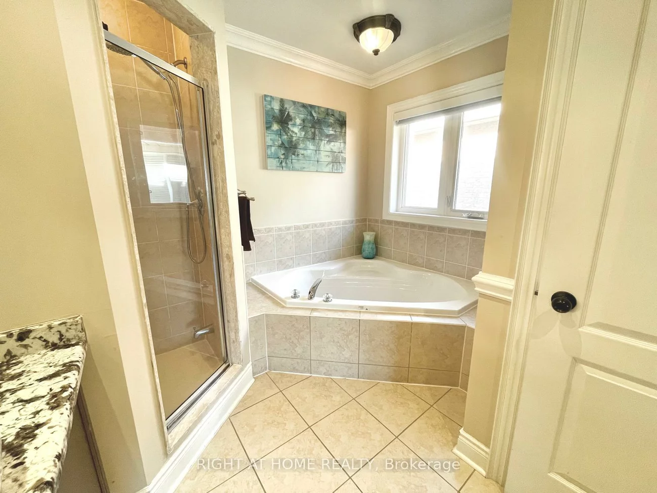 39, Scarlett, Vellore Village, Vaughan