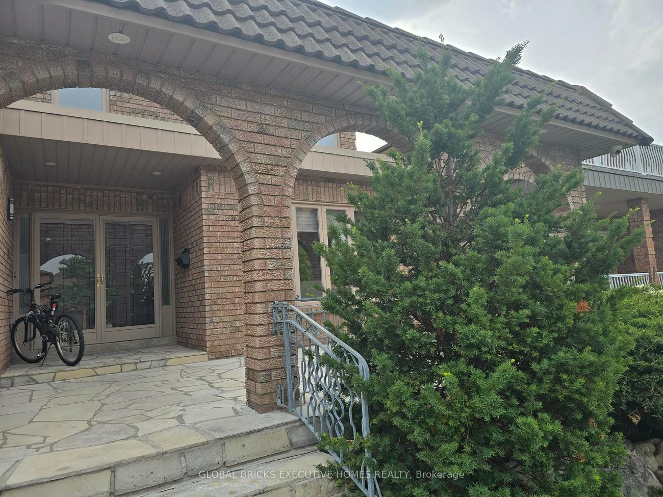 99, Benjamin, East Woodbridge, Vaughan