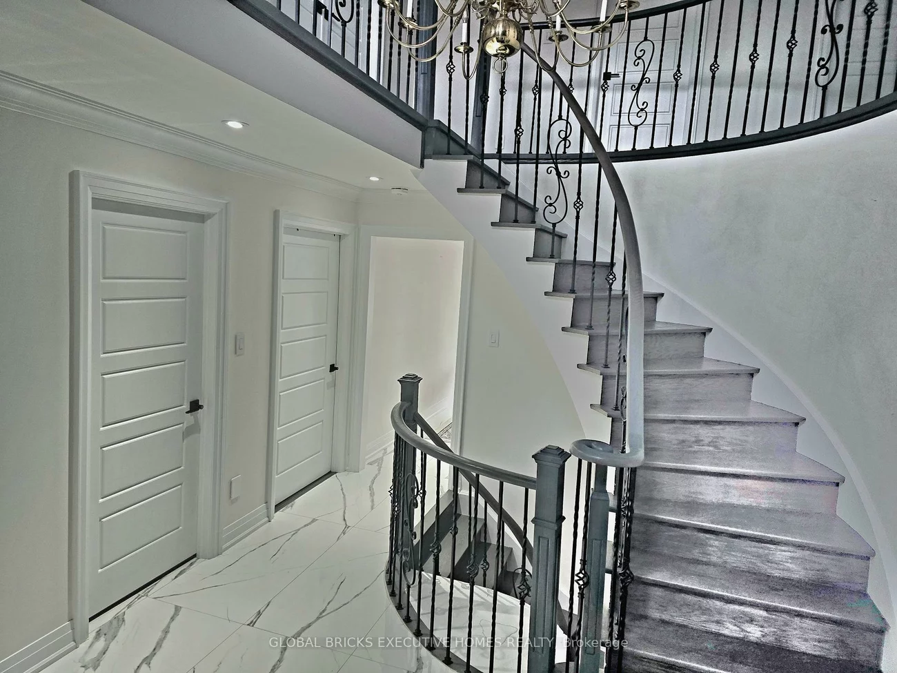 99, Benjamin, East Woodbridge, Vaughan