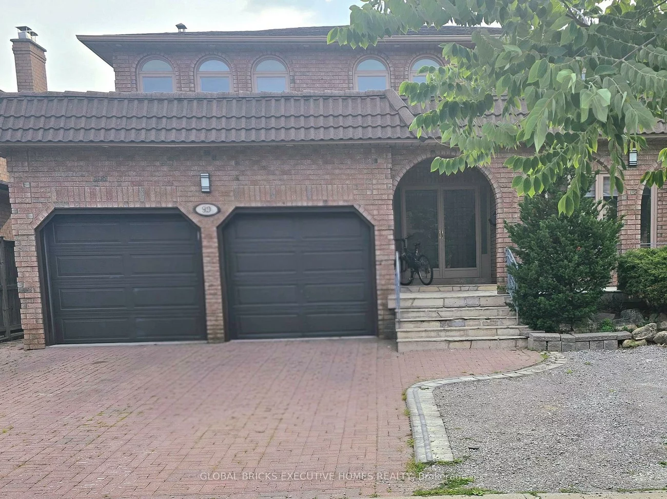99, Benjamin, East Woodbridge, Vaughan