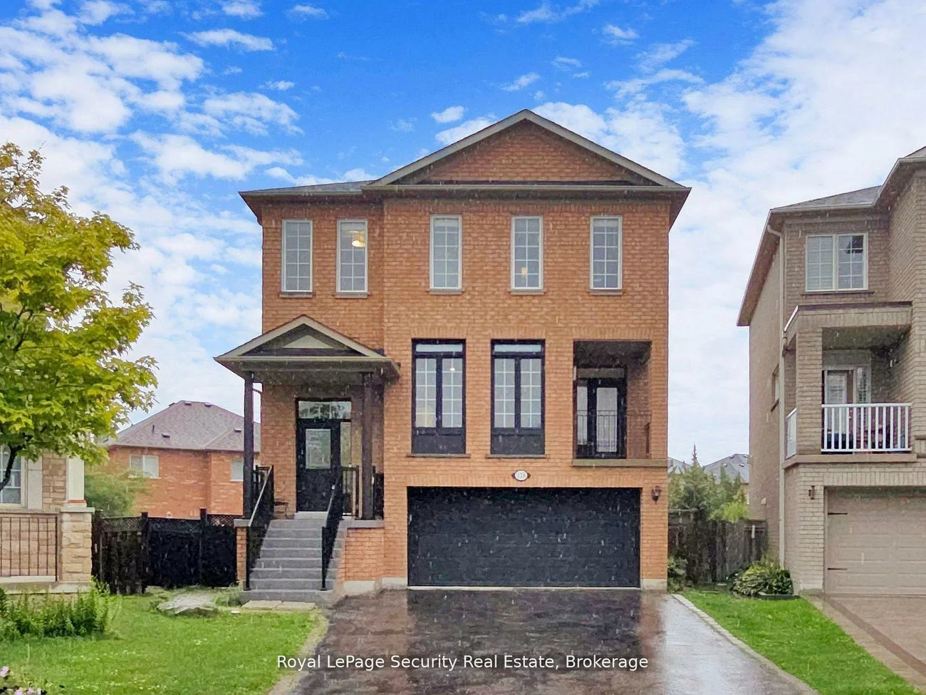 128, Daiseyfield, Vellore Village, Vaughan
