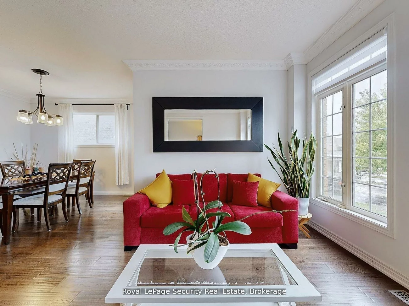 128, Daiseyfield, Vellore Village, Vaughan