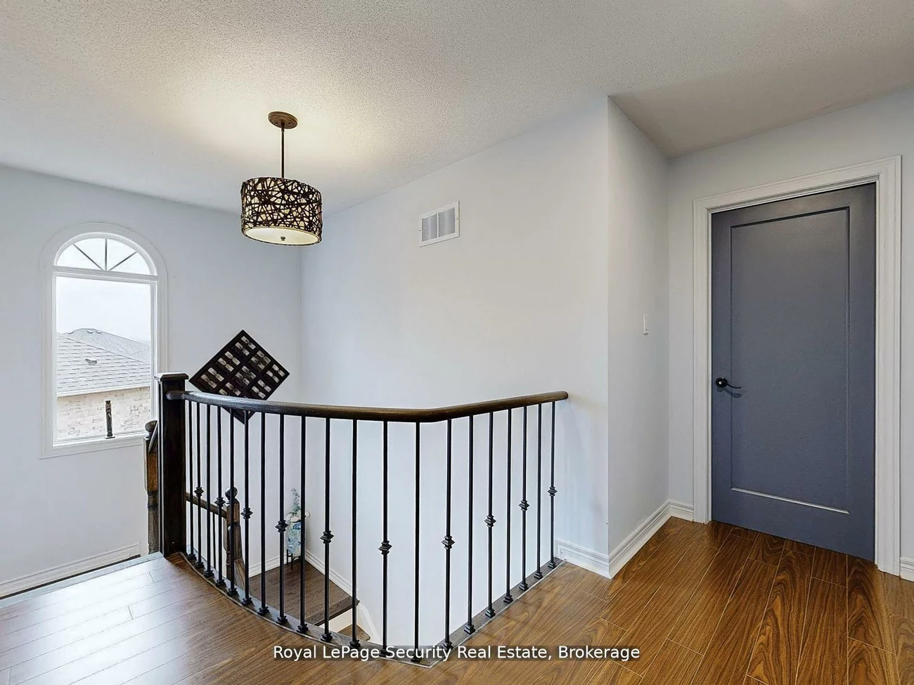 128, Daiseyfield, Vellore Village, Vaughan