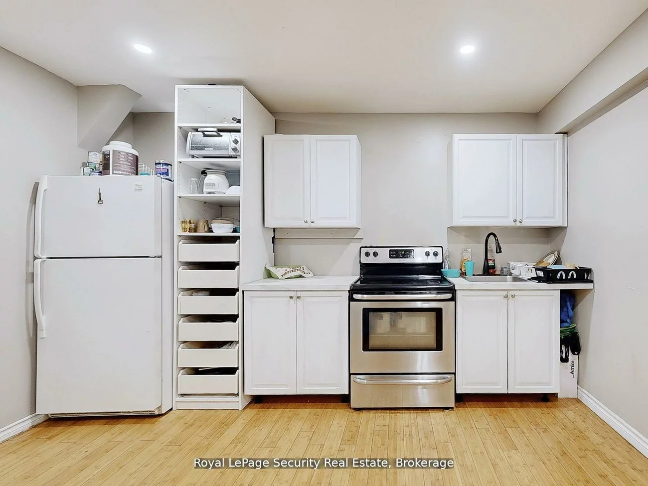 128, Daiseyfield, Vellore Village, Vaughan