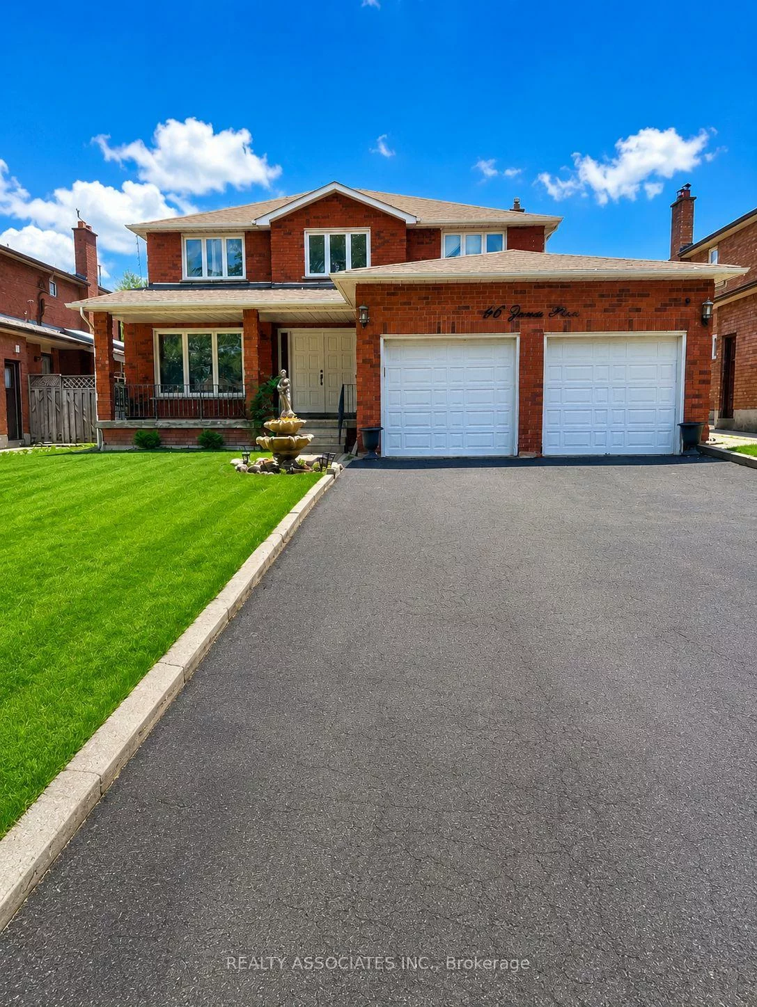 96, Zinnia, West Woodbridge, Vaughan