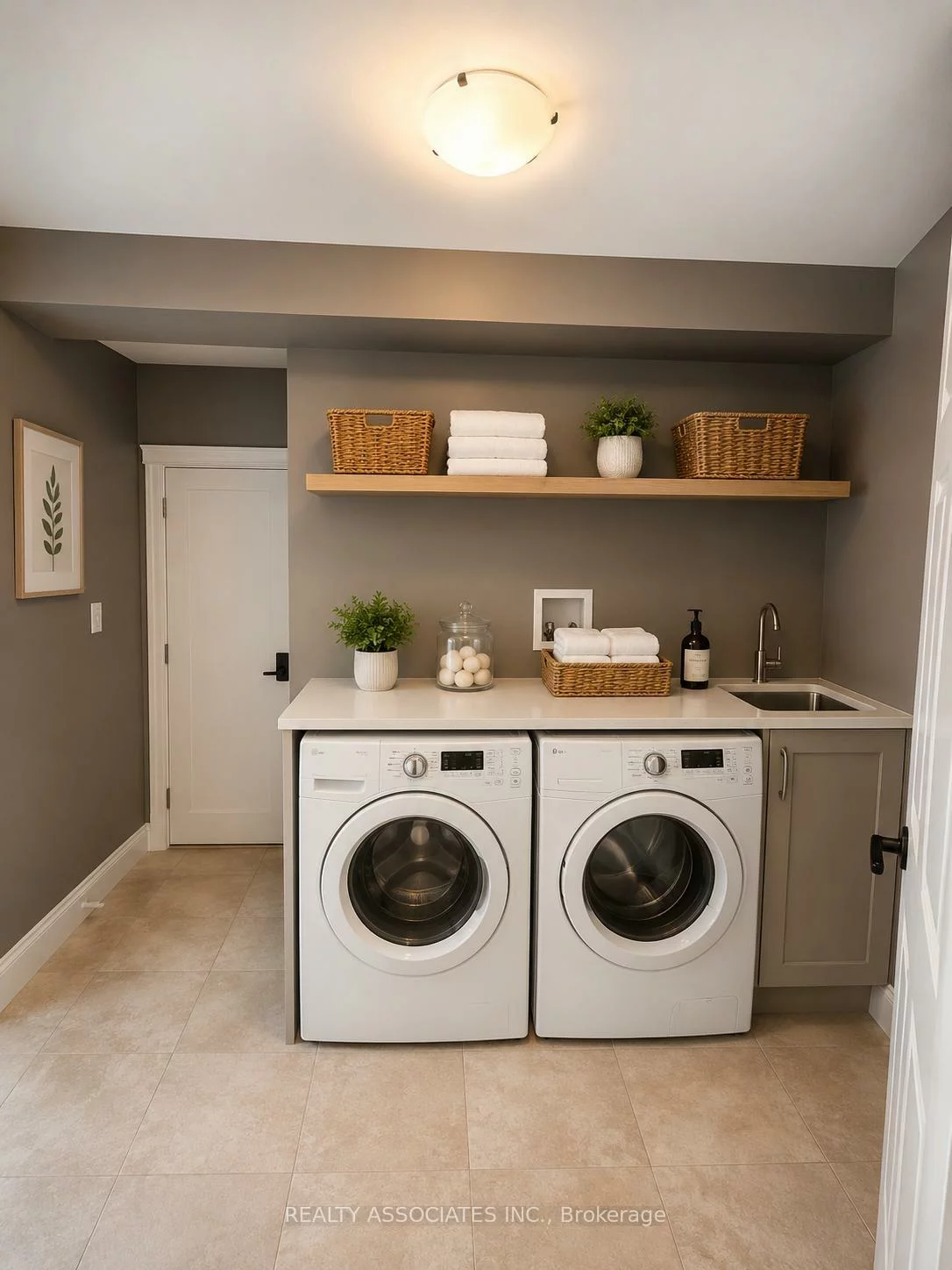 96, Zinnia, West Woodbridge, Vaughan