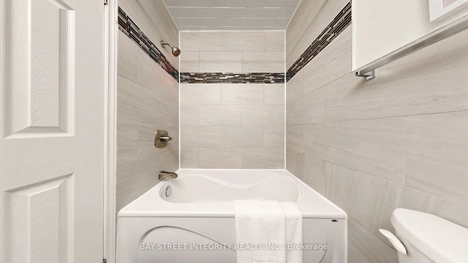 41, Jonathan, Crestwood-Springfarm-Yorkhill, Vaughan