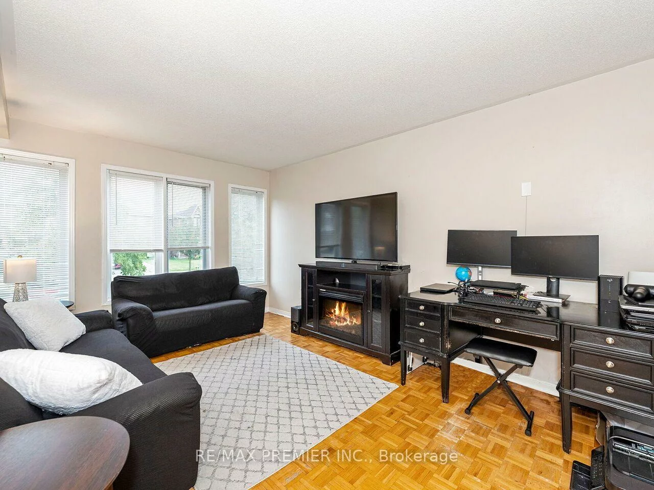 32, Stonebriar, Maple, Vaughan