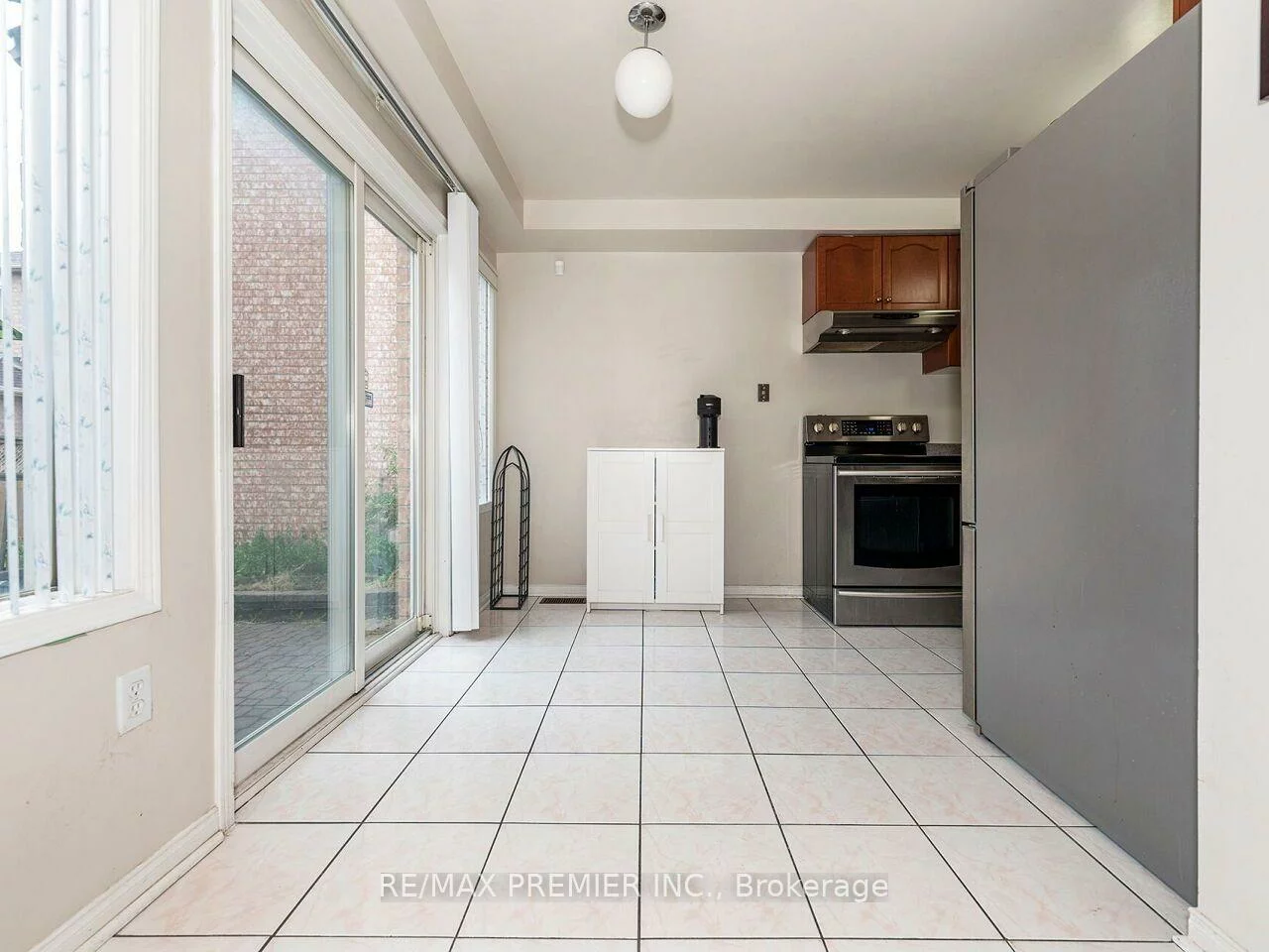 32, Stonebriar, Maple, Vaughan