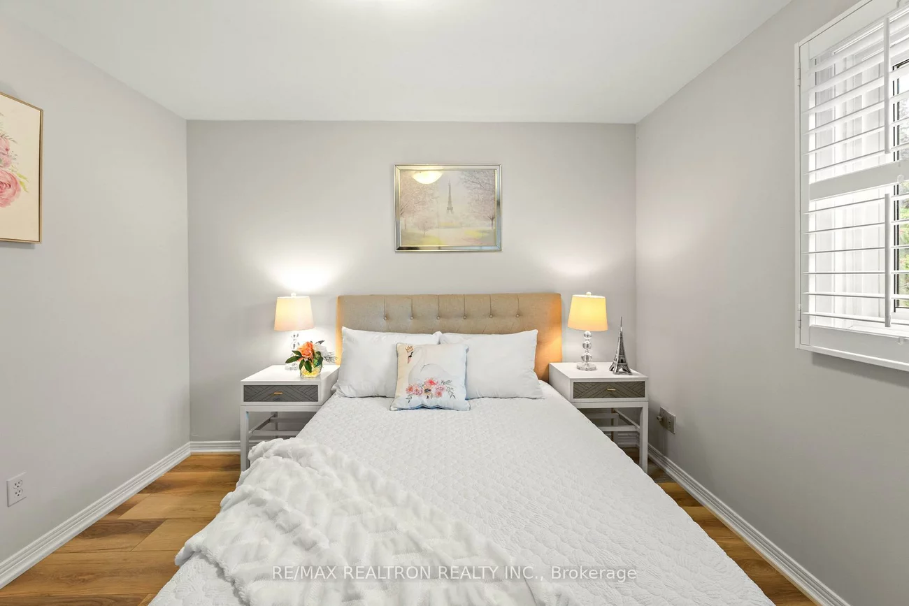 143, Spring Gate, Crestwood-Springfarm-Yorkhill, Vaughan