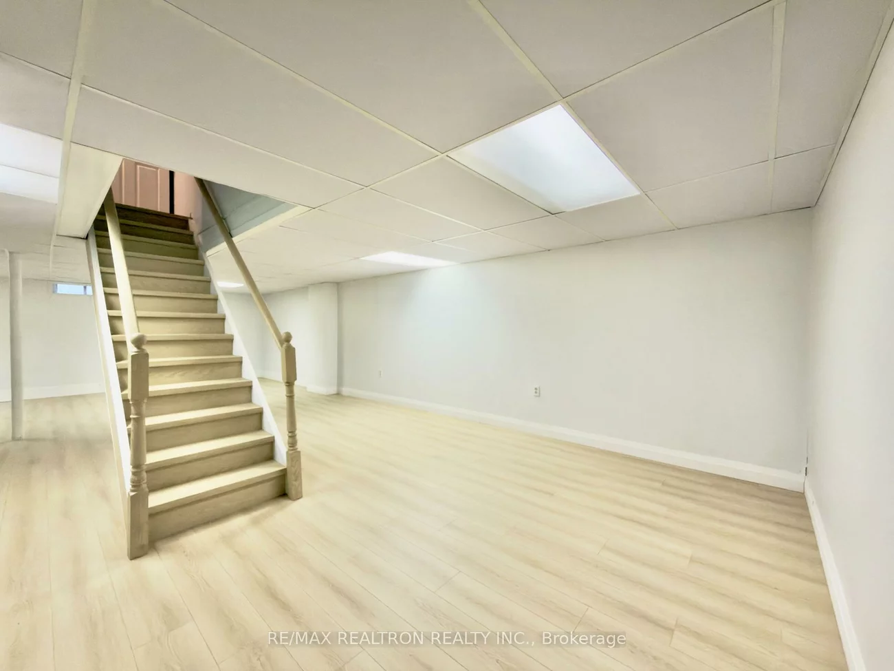 143, Spring Gate, Crestwood-Springfarm-Yorkhill, Vaughan