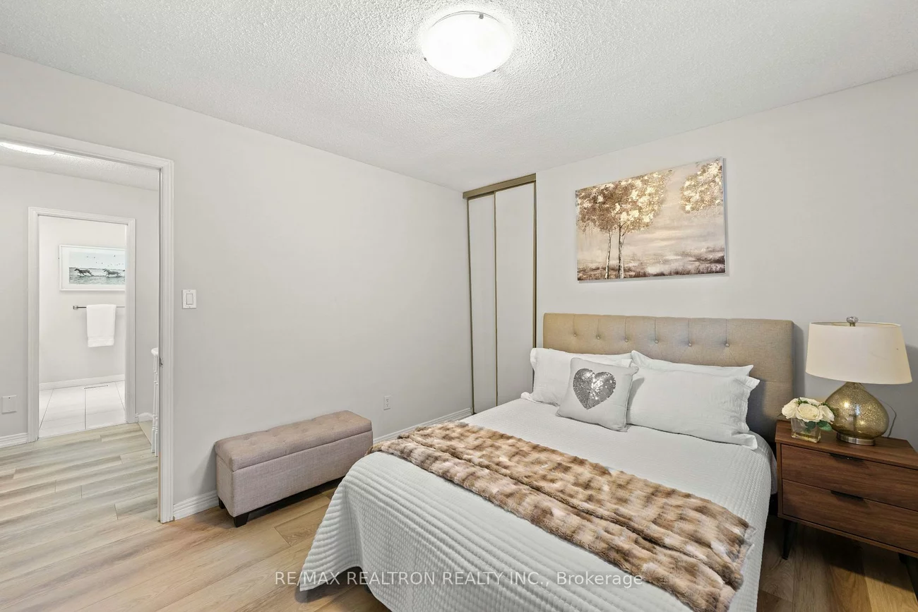 143, Spring Gate, Crestwood-Springfarm-Yorkhill, Vaughan