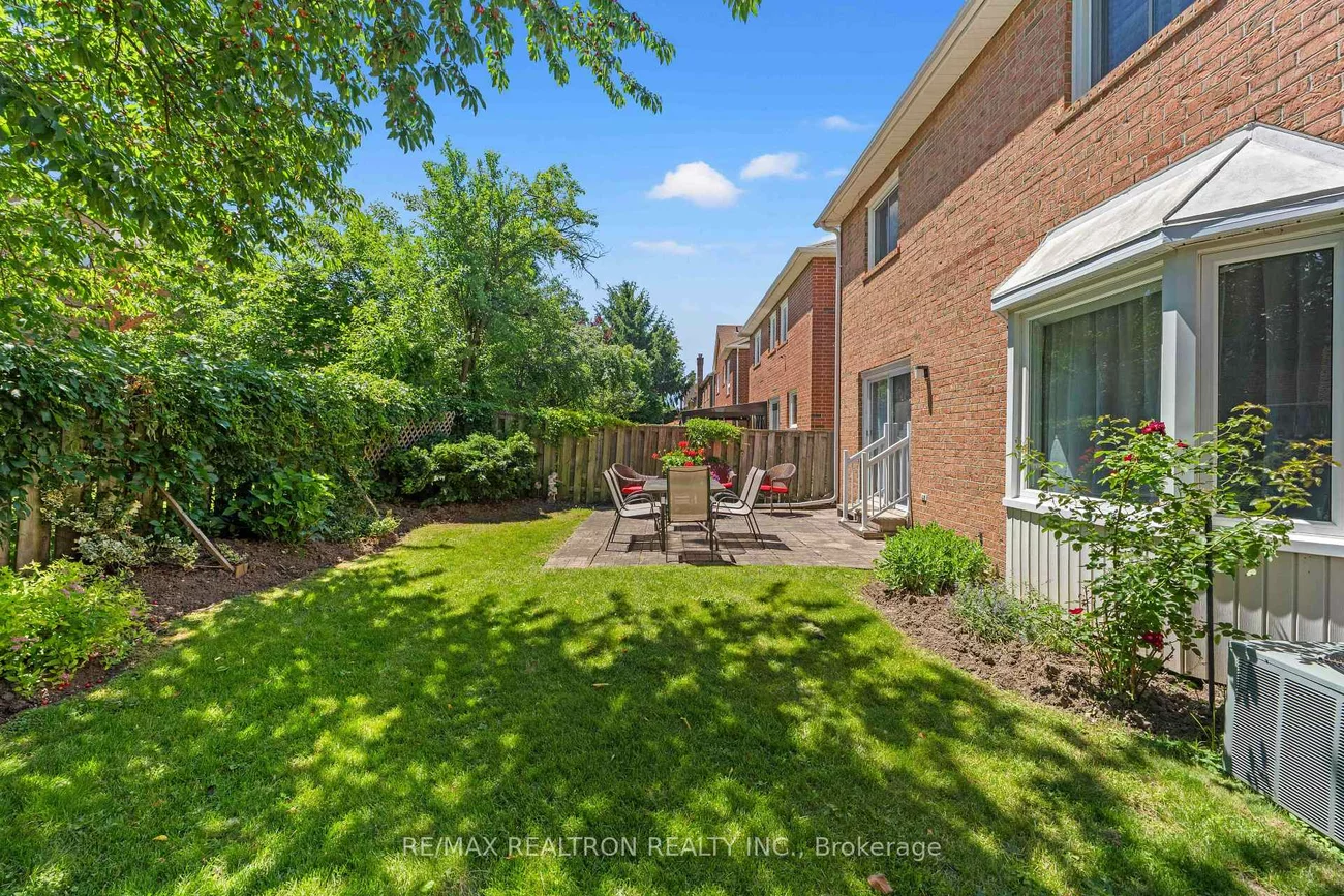 143, Spring Gate, Crestwood-Springfarm-Yorkhill, Vaughan