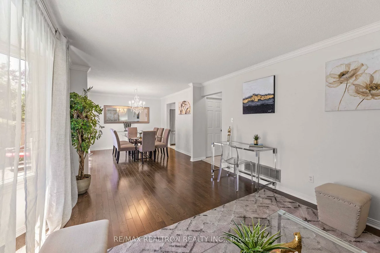 143, Spring Gate, Crestwood-Springfarm-Yorkhill, Vaughan