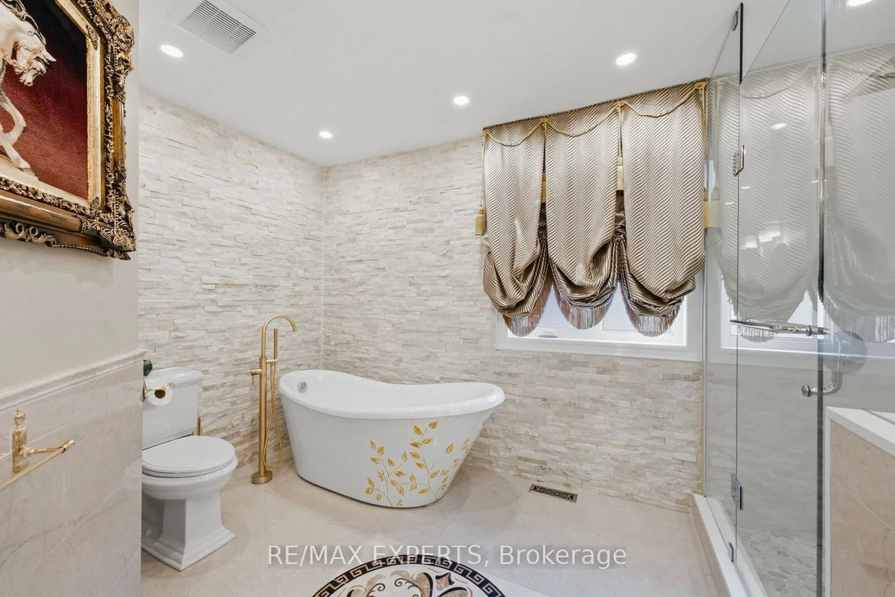 215, Velmar, East Woodbridge, Vaughan