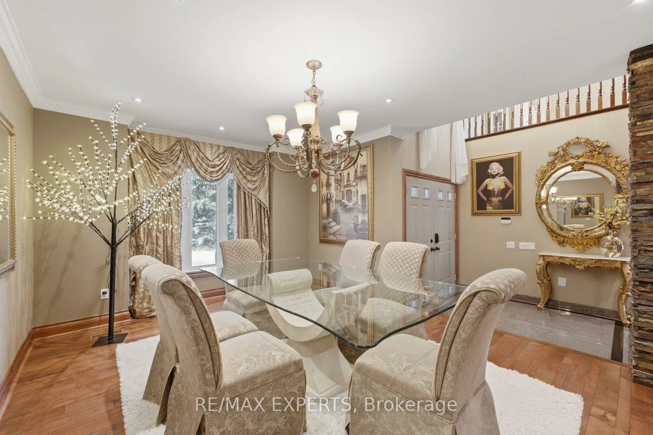 215, Velmar, East Woodbridge, Vaughan